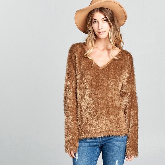 NWT• Reversible Latte Knotted Sweater•MADE IN 🇺🇸 - Picture 3 of 8